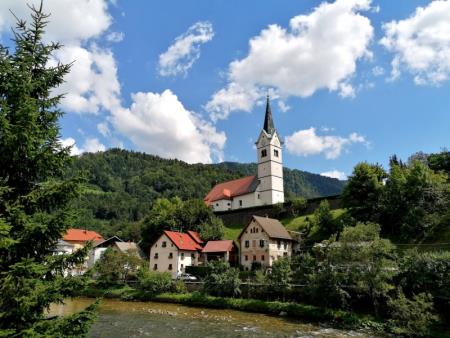 Cerkev Marija na Skalci v Spodnji Idriji_Foto Primorski val